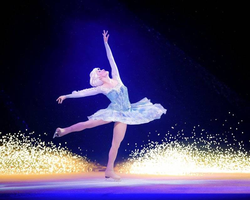 elsa disney ice frozen brisbane live show1 798x638